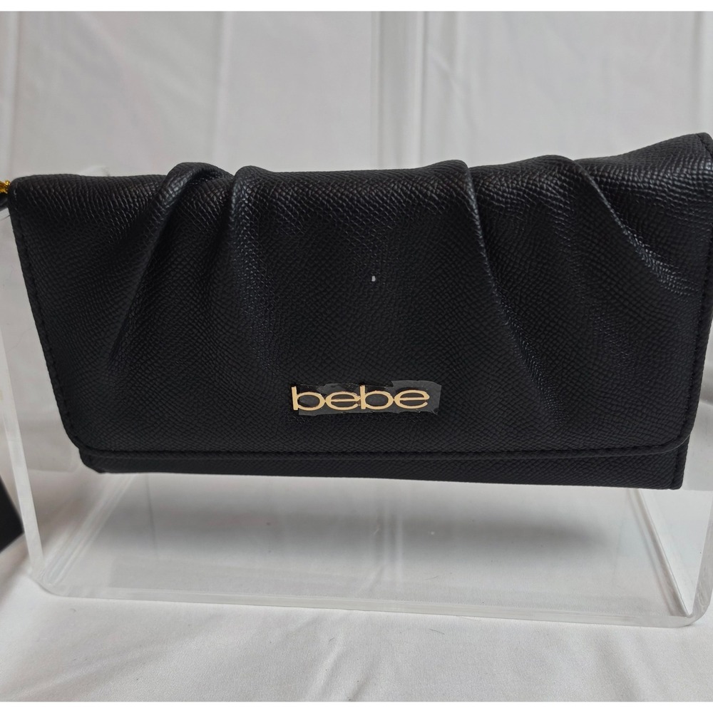 Bebe Sage Trifold Wallet Black Pebbled Faux Leather Wristlet Clutch E10-5585